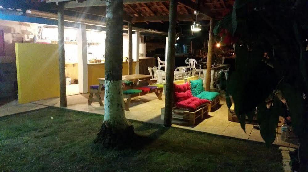 Maracuja Hostel Araquari Eksteriør billede